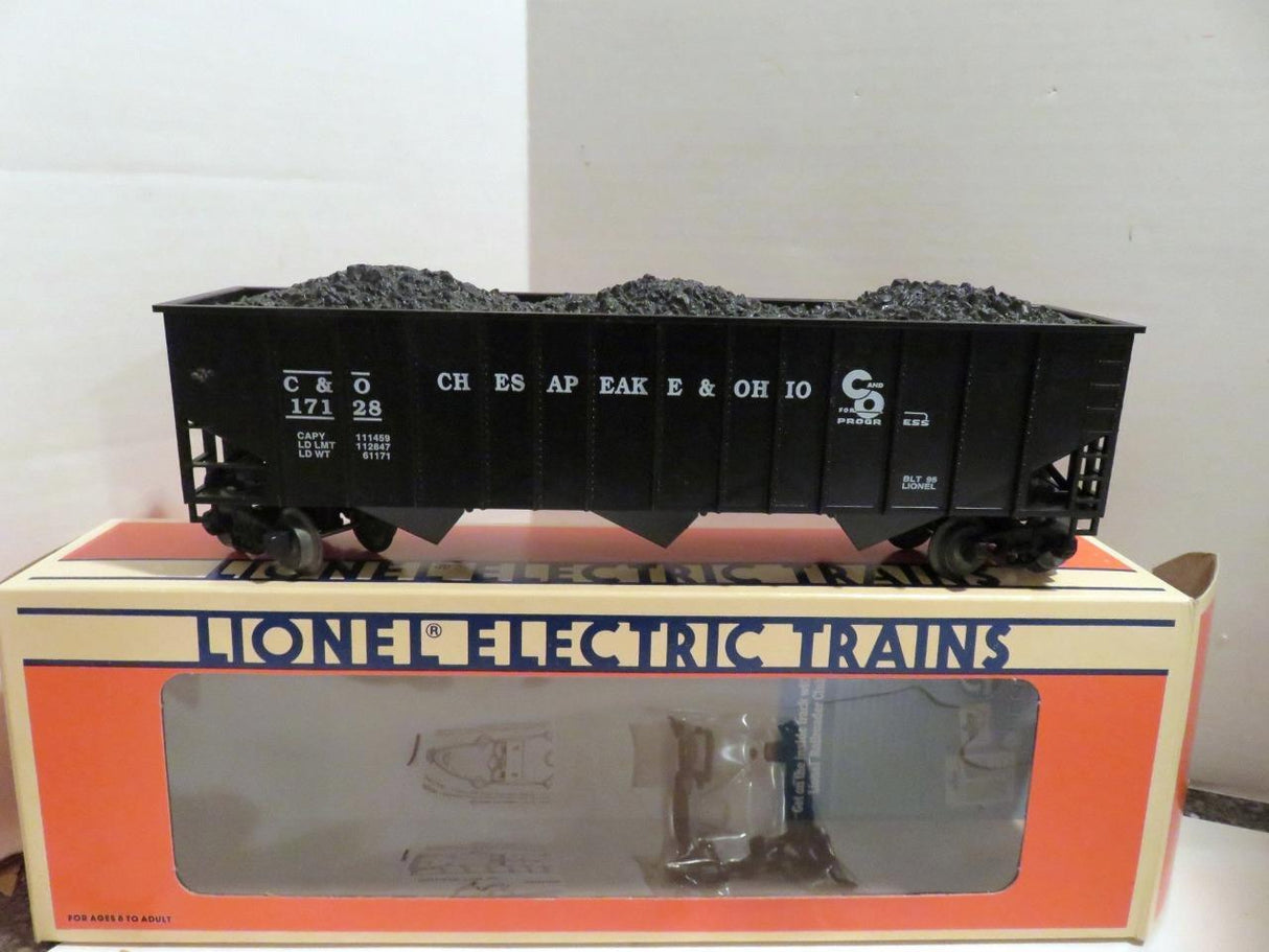 Lionel 6-17128 Chesapeake & Ohio 3-bay Hopper W/coal