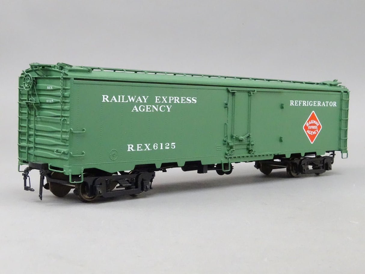3rd Rail REA 54' Green Reefer (3-Rail)