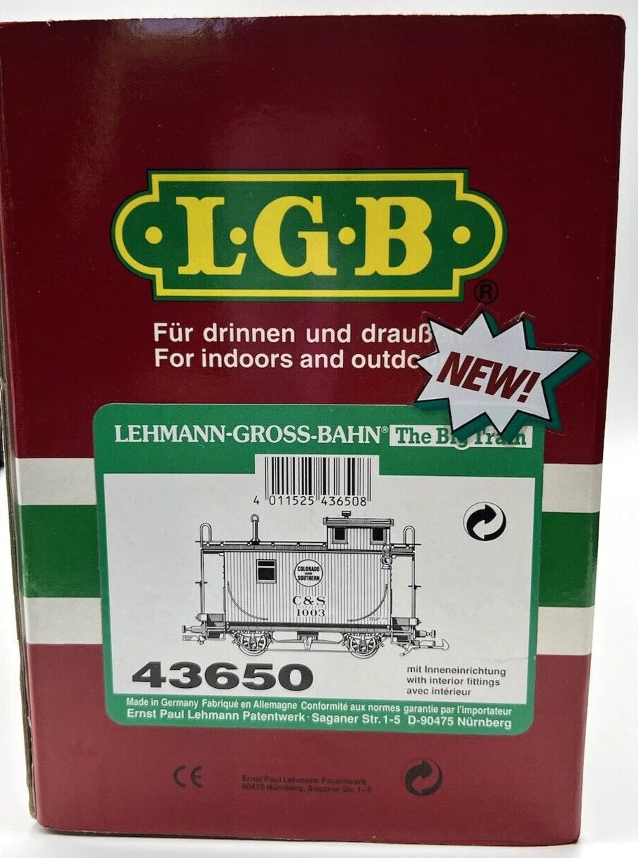 562