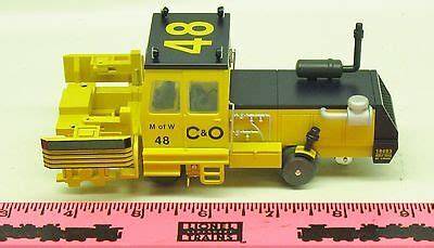 Lionel LNL6-18483 C & O Ballast Tamper
