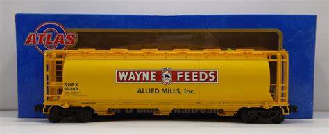 Atlas #6305 Wayne Feeds SHPX ACF 3-Bay Cylindrical Hopper (3-Rail)