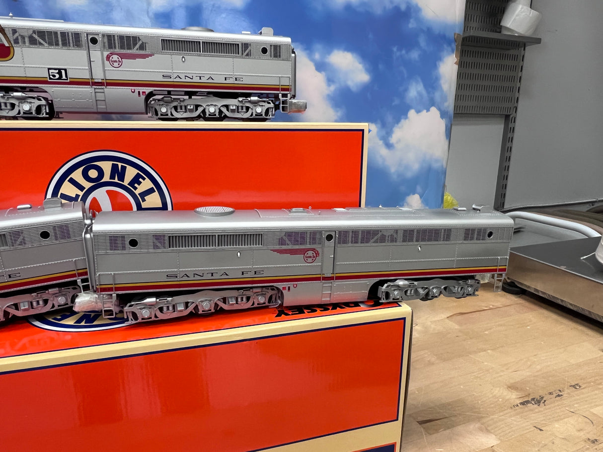 Lionel Santa Fe TMCC ALCo PA Diesel A-A (PWR & DMY A #51 w/ Santa Fe ALCo PB B-unit