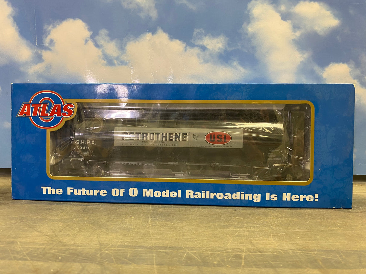 Atlas-O 3 Bay Cylindrical Hopper Car #7320-2: USI Petrothene #60416 (2-Rail)