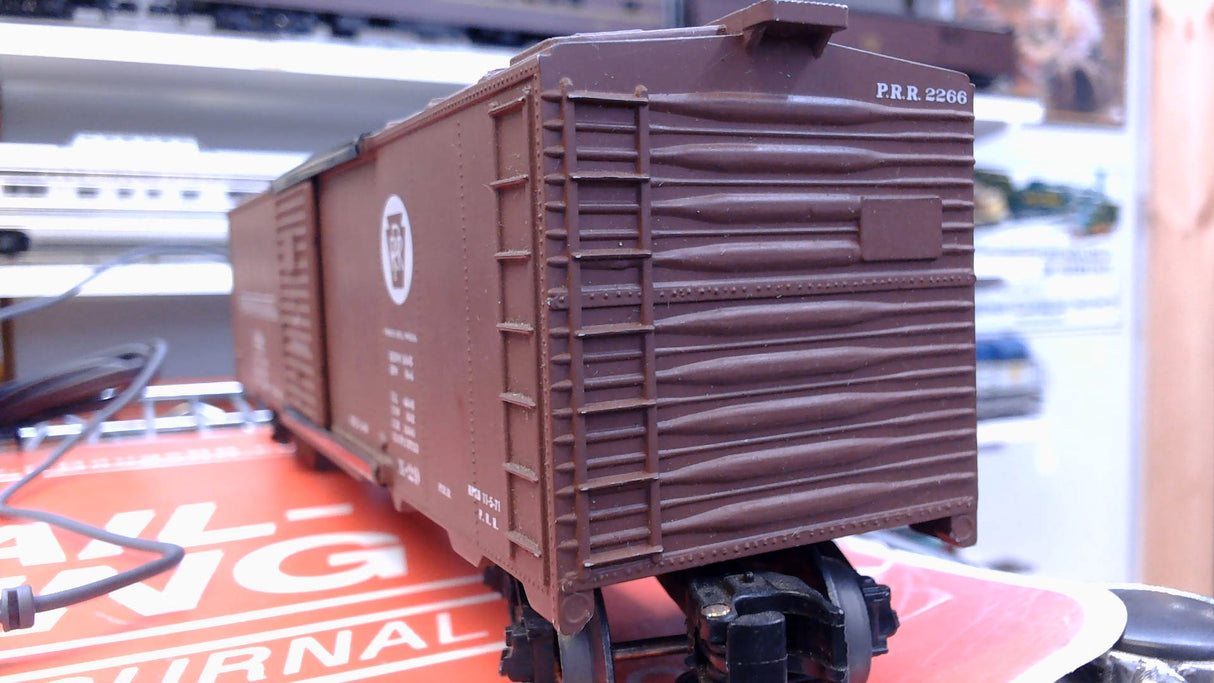 Lionel 2266 Box Car
