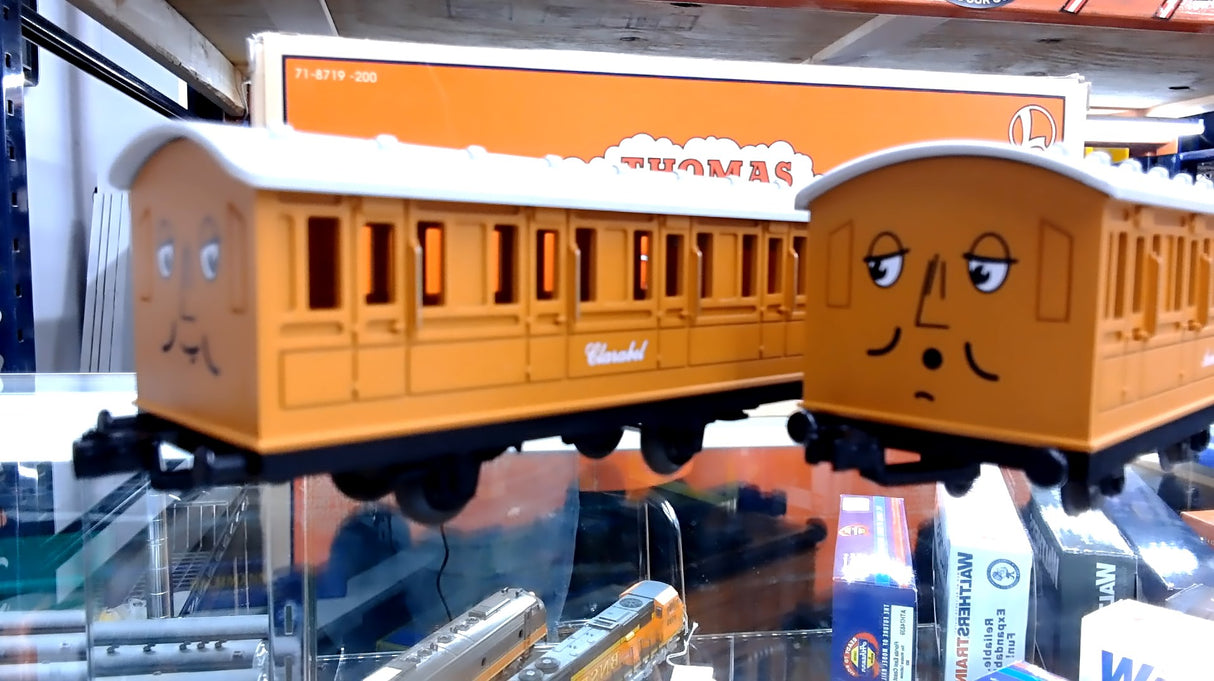 SET Lionel 6-18719: Thomas the Tank Engine, Annie, & Clarabell