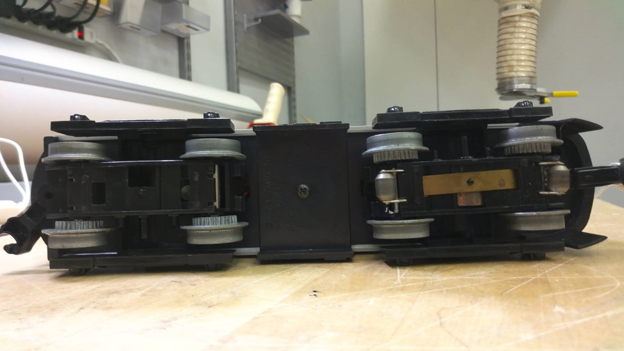 1993 Lionel O Gauge Amtrak 8937 Engine VG Condition