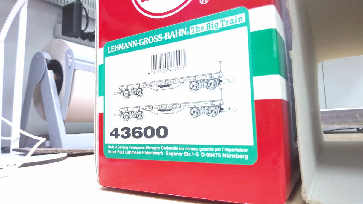 LGB 43600 Queen Mary Series Pennsylvania Flatcars, 2 pack