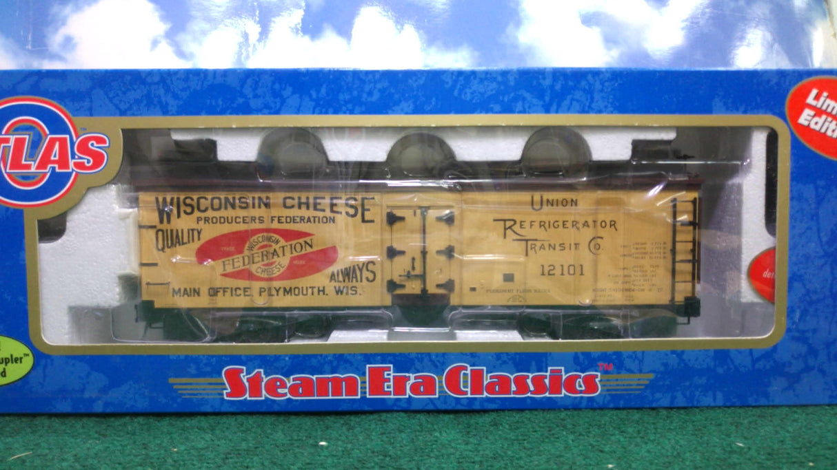 Atlas #8119 Wisconsin Cheese 40' Wood Reefer Car (3-Rail)