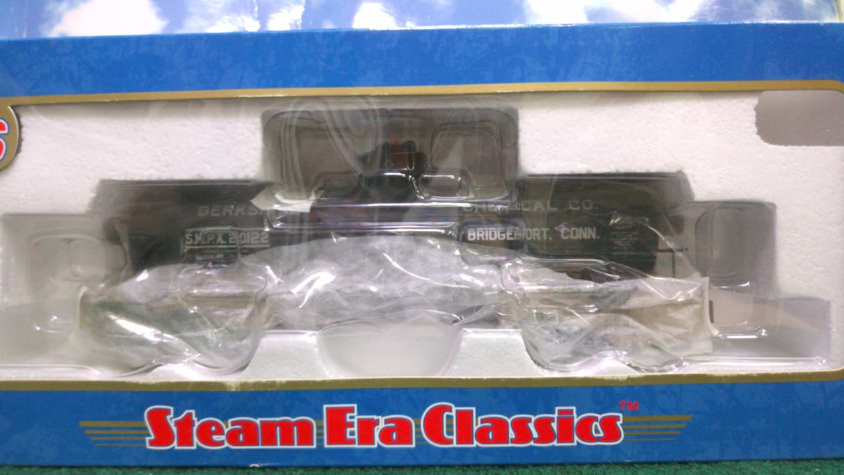 Atlas #8668 Berkshire Chemical Co. 8,000 Gallon Tank Car (3-Rail)