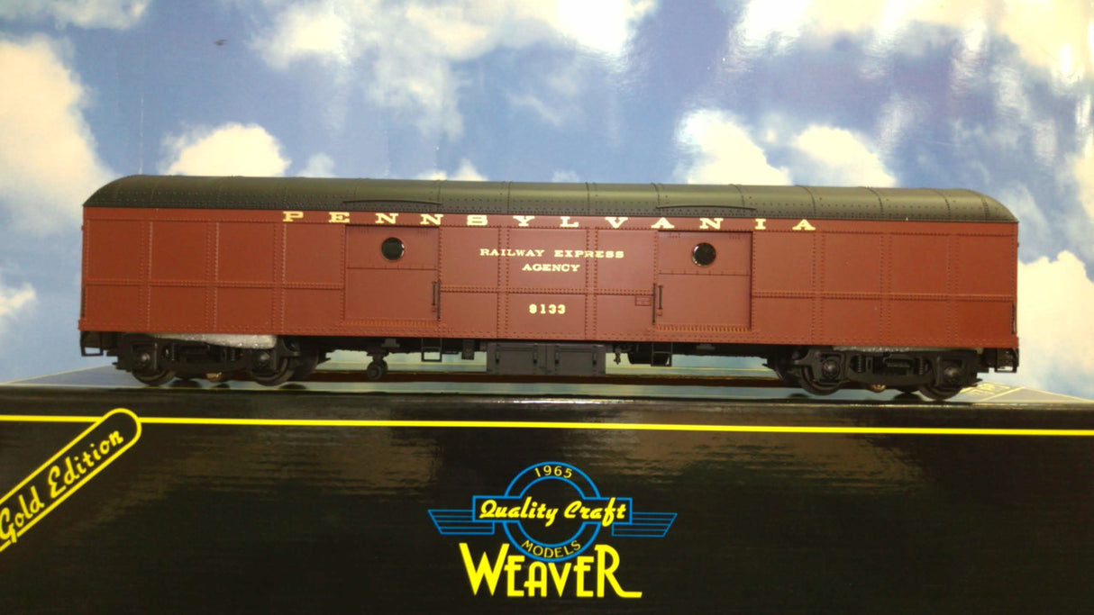 Weaver G22302LD Pennsylvania Railroad REA B60b Baggage/Mail Car (3-Rail)