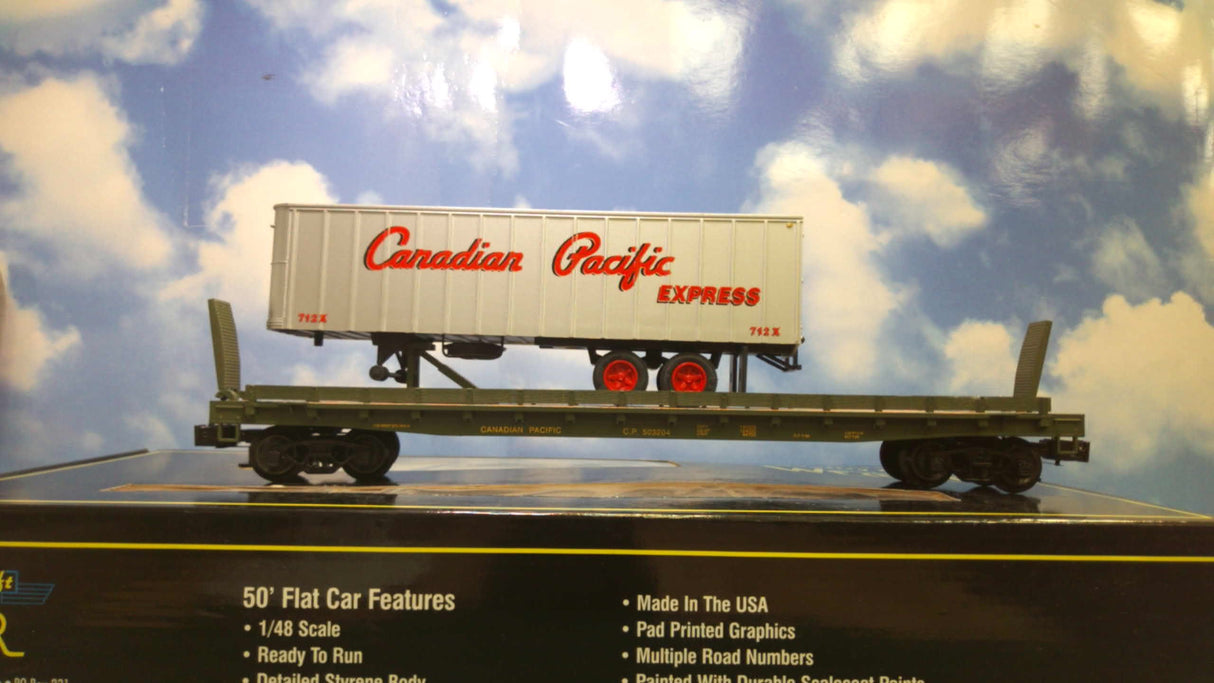 Weaver U23010LD Candian Pacific 50' Flatcar with 35' Trailer (3-Rail)