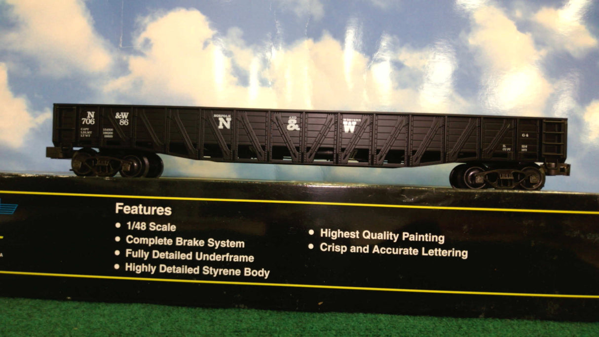 Weaver U17001LD Norfolk & Western Wartime Gondola (3-Rail)