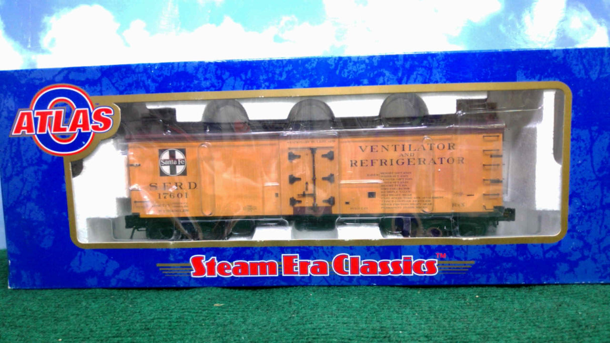 Atlas #6702 Santa Fe Woodside Reefer Car (3-Rail)