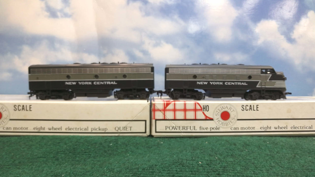 Stewart Hobbies 9140/1 HO New York Central F7 Phase 1 late A-B Set