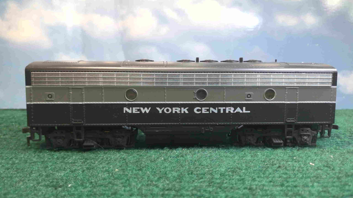 Stewart Hobbies 9140/1 HO New York Central F7 Phase 1 late A-B Set