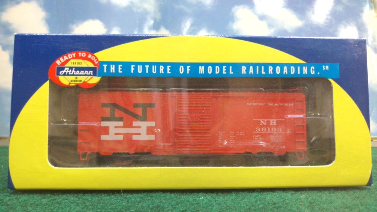 Athearn 70380 HO New Haven 40' Box Car with Youngstown Door