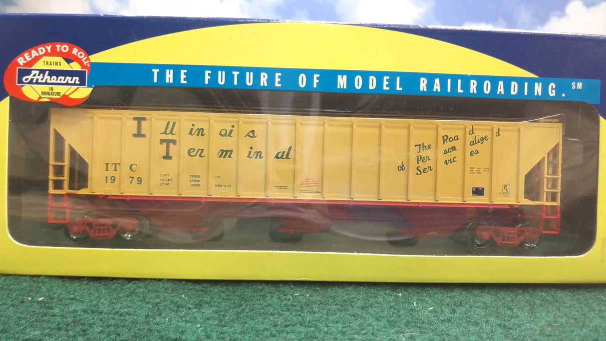 Athearn 71692 Illinois Terminal 3-Bay Covered Hopper