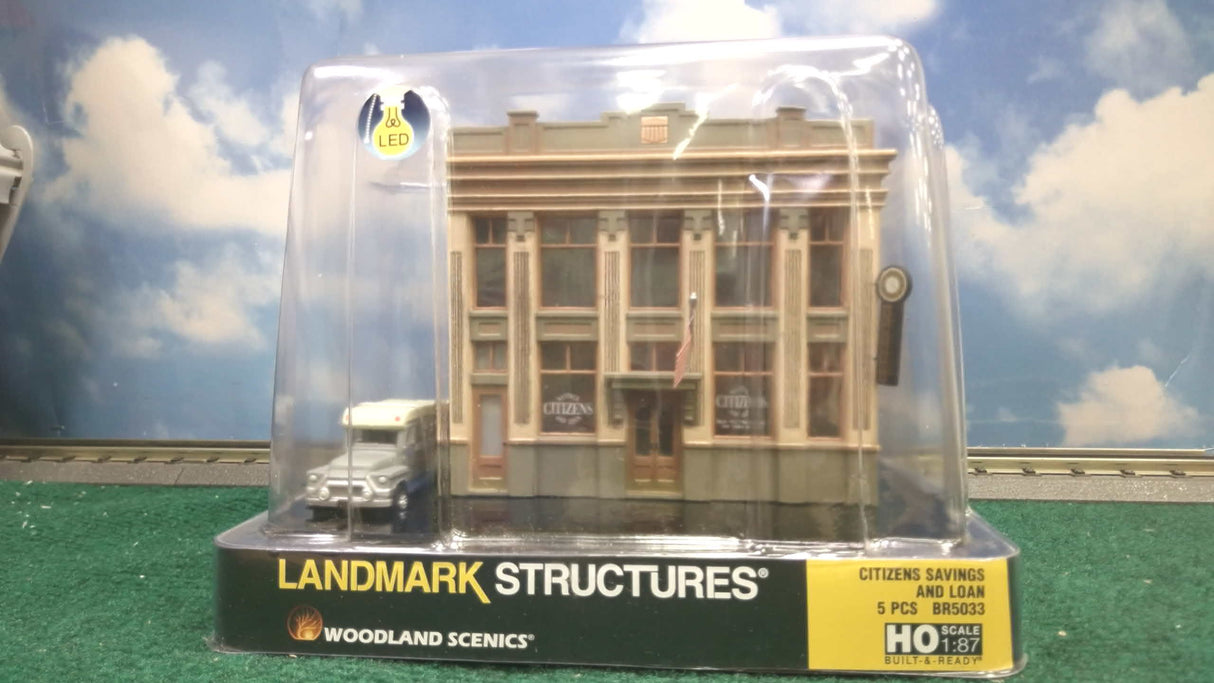 Woodland Scenics 5033 HO Citizens Savings and Loans Building