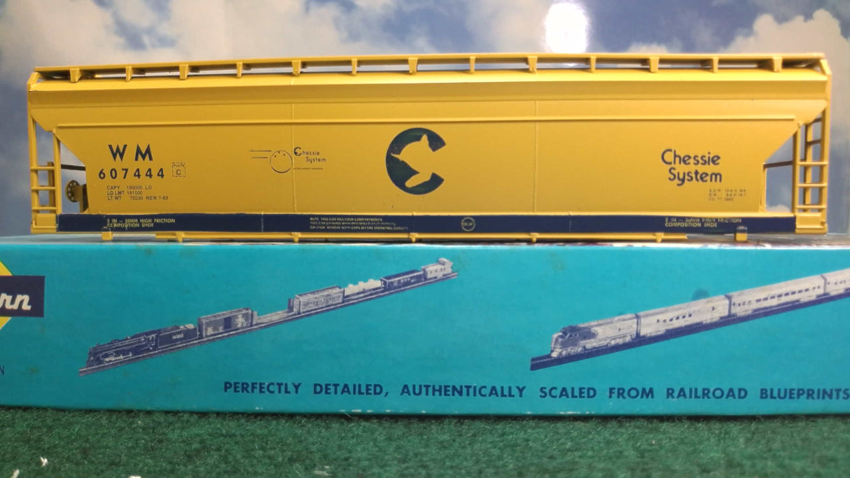 Athearn HO Unconstructed Chessie Center-Flow Hopper