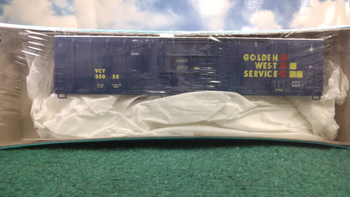 Athearn 5470 HO Unconstructed Golden West Service 57' Mechanical Reefer