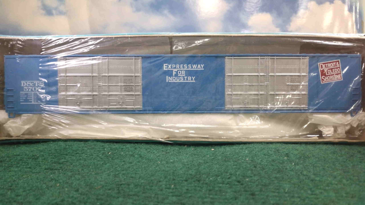 Athearn 1997 HO Unconstructed Detroit and Toledo Shoreline 86' Hi-Cube