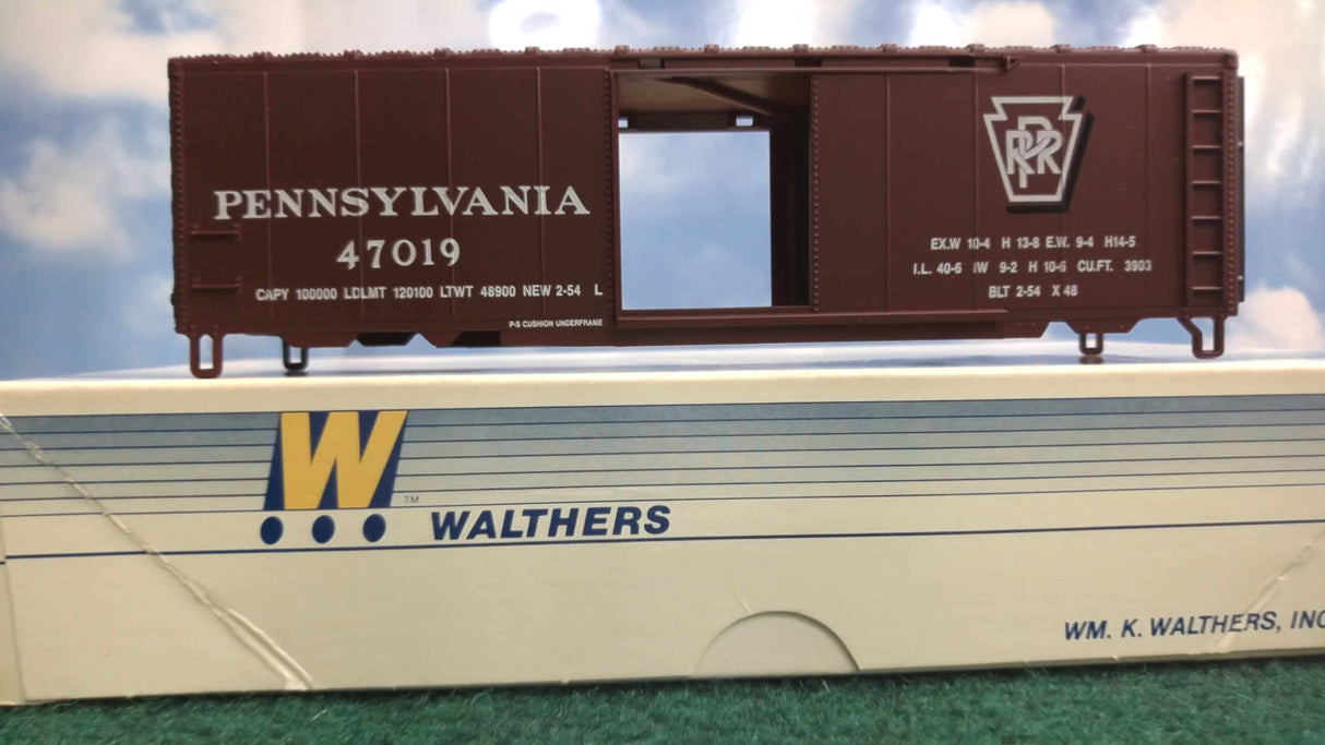 Walthers 932-37717 HO Pennsylvania 40' PS-1 Box Car