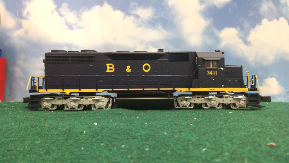 Atlas #6813 Baltimore and Ohio SD-35 Diesel Locomotive TMCC (3-Rail)