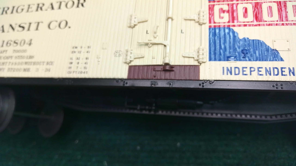 Atlas O Steam Era Classics #6710-2 40' Wooden Refrigerator Car URTX #16804