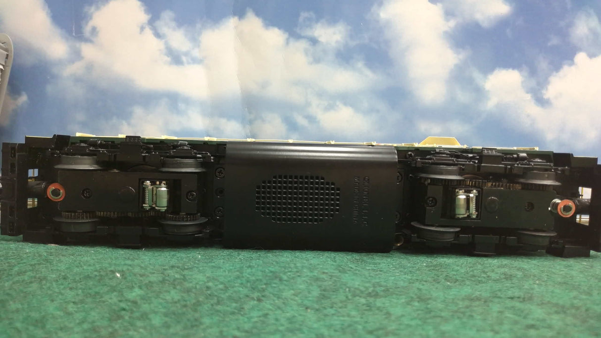 Lionel 6-28216 Reading TMCC GP30 Diesel #5518