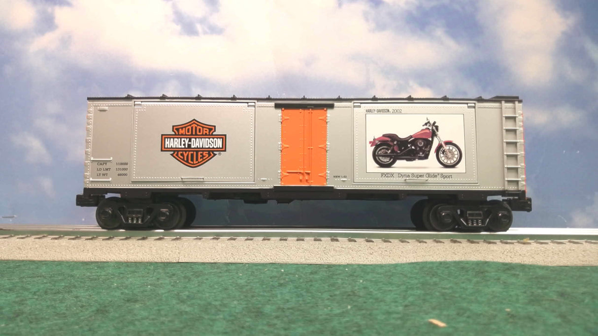 MTH 30-74291 Harley-Davidson 40' Window Boxcar W/2 Motorcycles