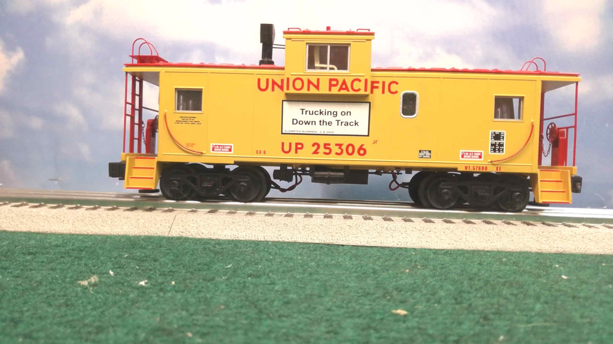 Lionel Union Pacific Extended Vision Caboose SKU: 6-17630