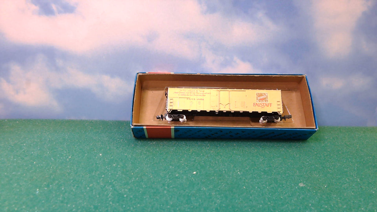 CON-COR 1675-J N-Scale Modern Reefer 50' FALSTAFF BEER