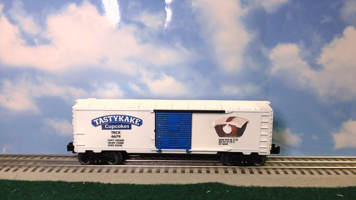 RGS Trains Limited Editions Tastykake Cupcakes Box Car