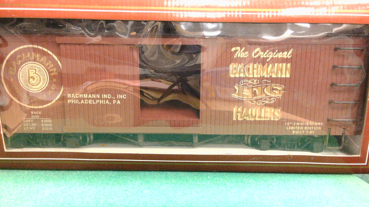 BACHMANN BIG HAULERS #93392 G-GAUGE BOX CAR ANNIV LTD EDITION