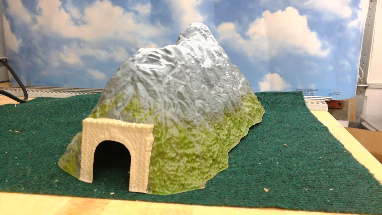 N GUAGE STRAIGHT TUNNEL
