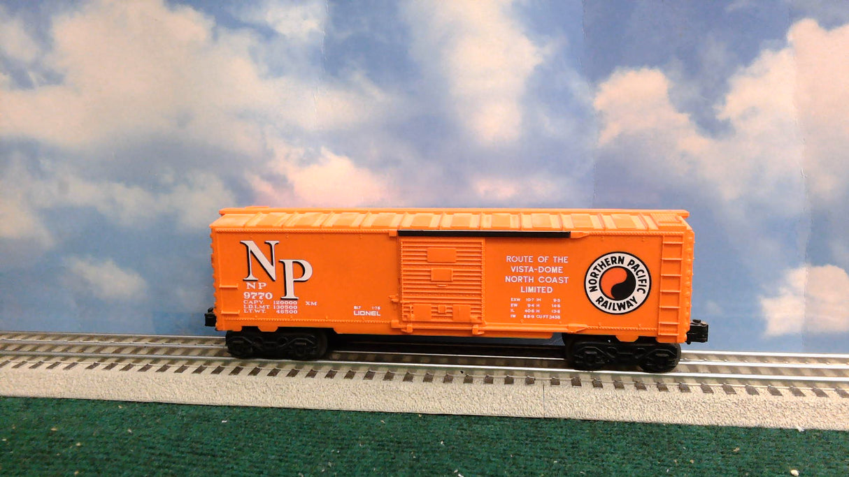 Lionel 6-9770 Northern Pacific Boxcar