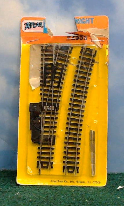 ATLAS N-GAUGE RIGHT MANUAL SWITCH TRACK #2553