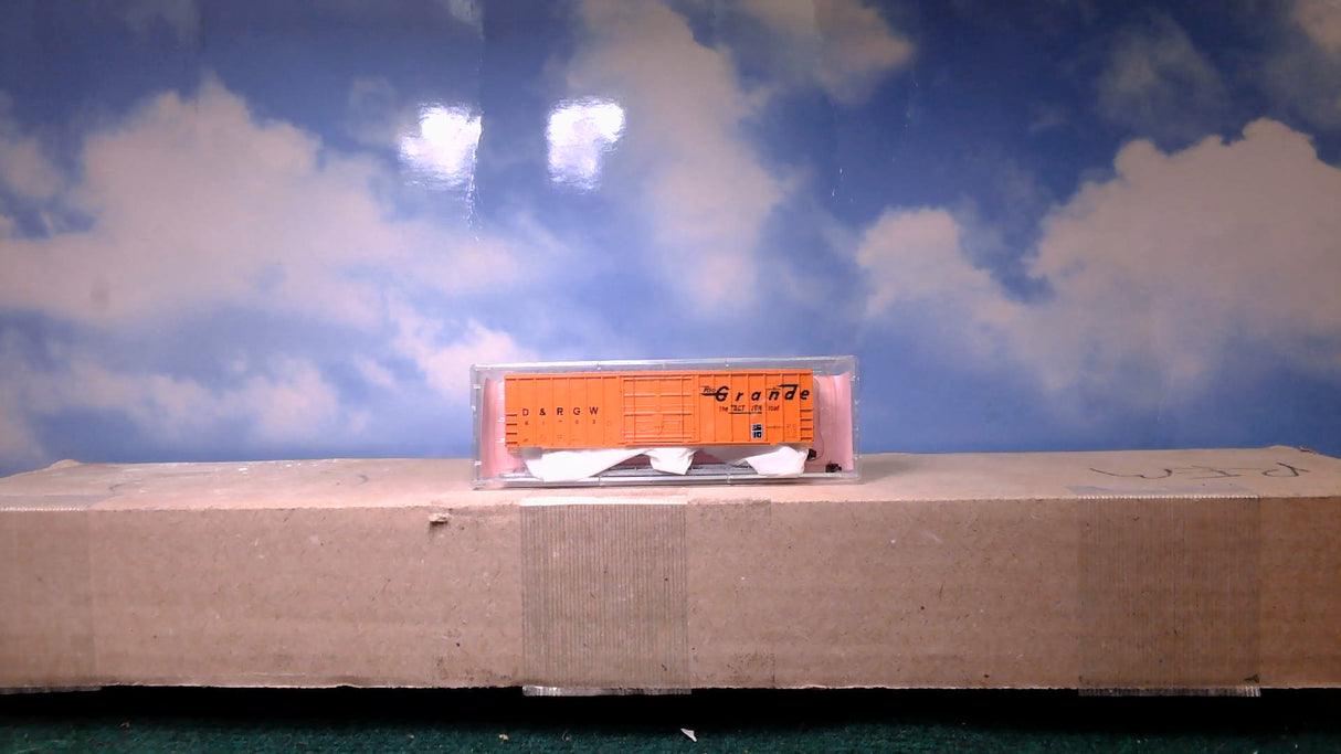 ROUNDHOUSE PRODUCTS 8827 D. & R. G. W. N-SCALE REEFER