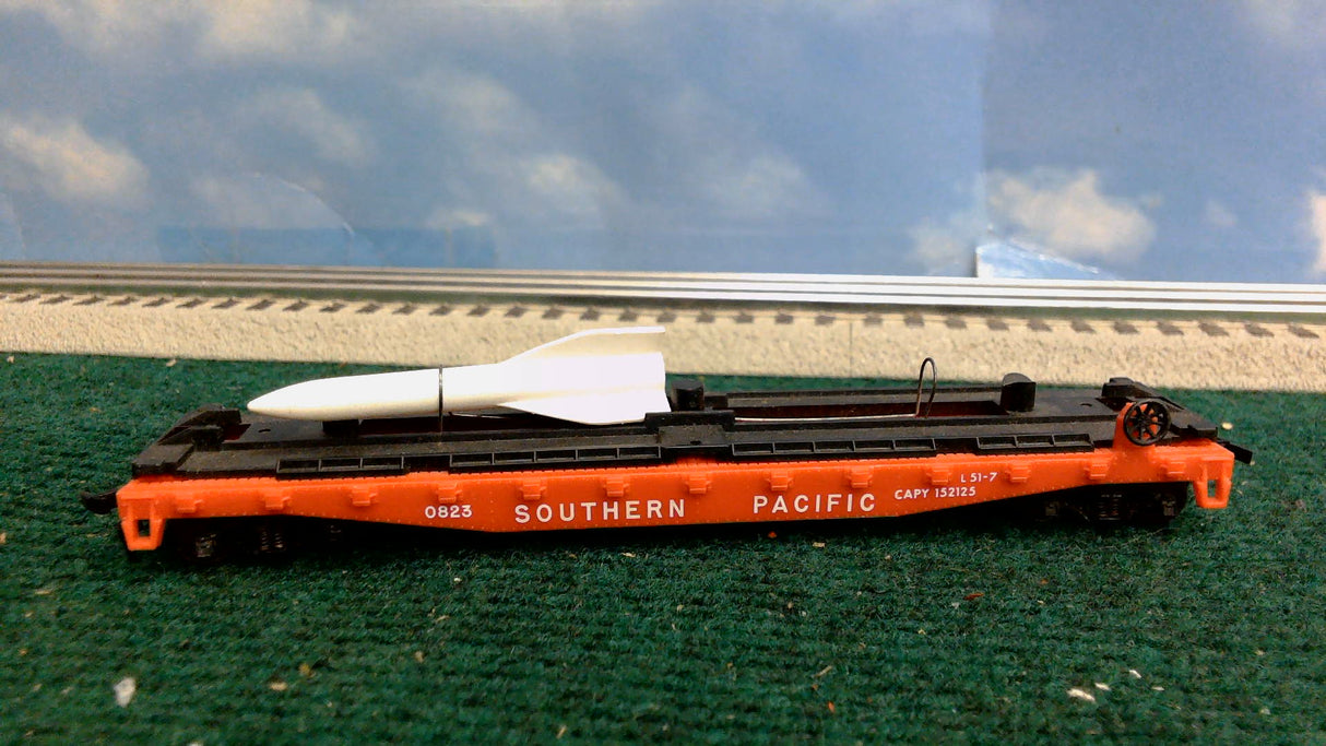 Life-Like HO Southern Pacific Missile Carrier