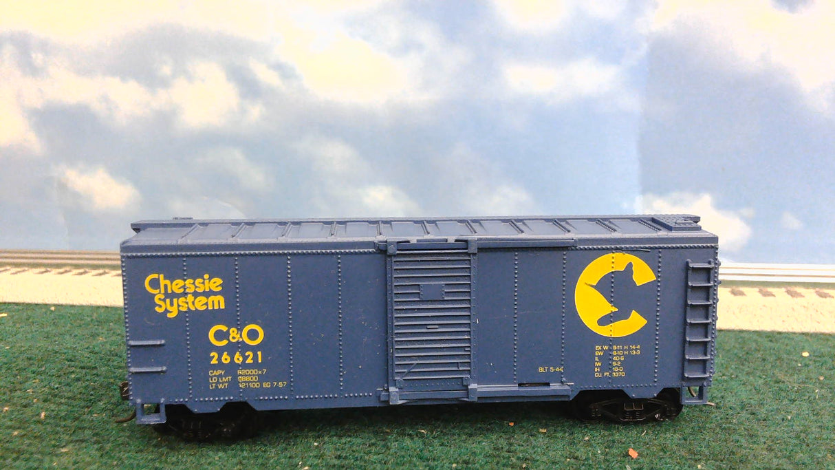Life-Like 8476 HO Chessie Systems Box Car
