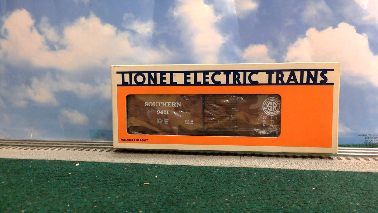 Lionel 6-9451 O Scale Famous American Railroad Southern Box Car