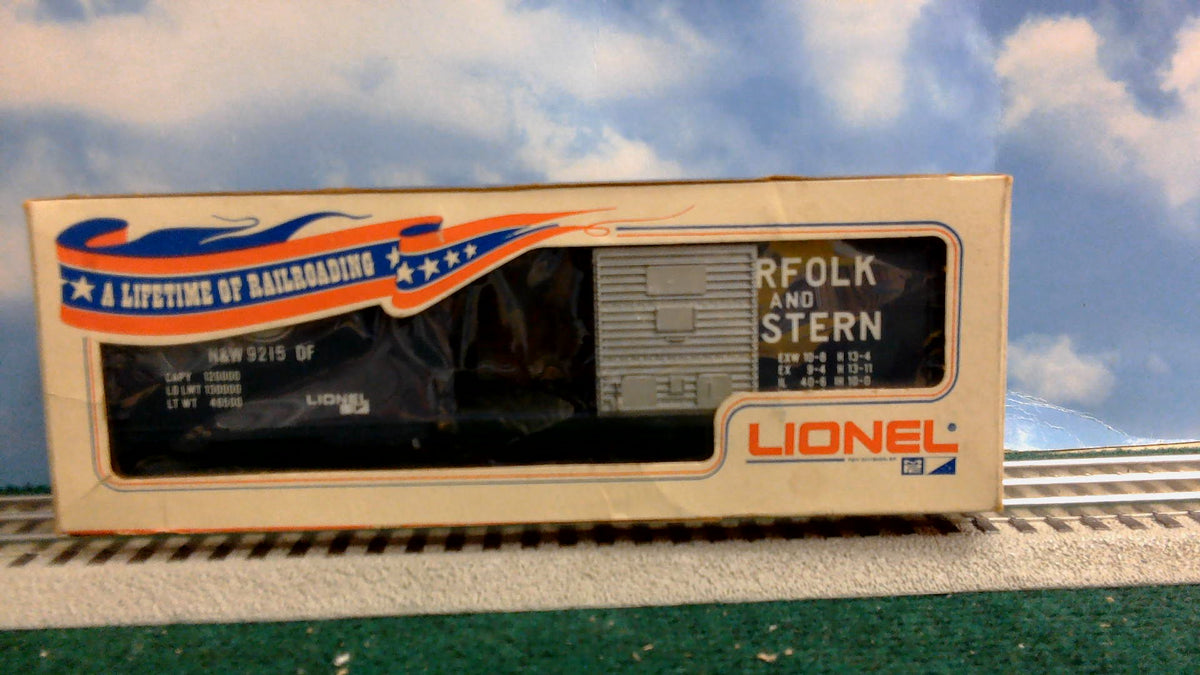 Lionel 6-9215 O Gauge Norfolk & Western Boxcar