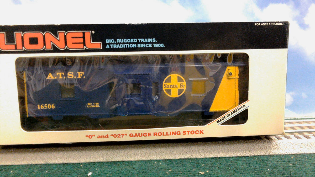 Lionel 6-16506 O Gauge Santa Fe Bay Window Caboose