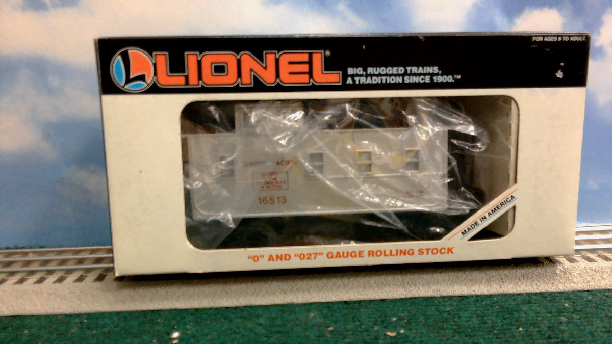 Lionel 6-16513 O Gauge Union Pacific Square Window Caboose W/ Lighted Interior