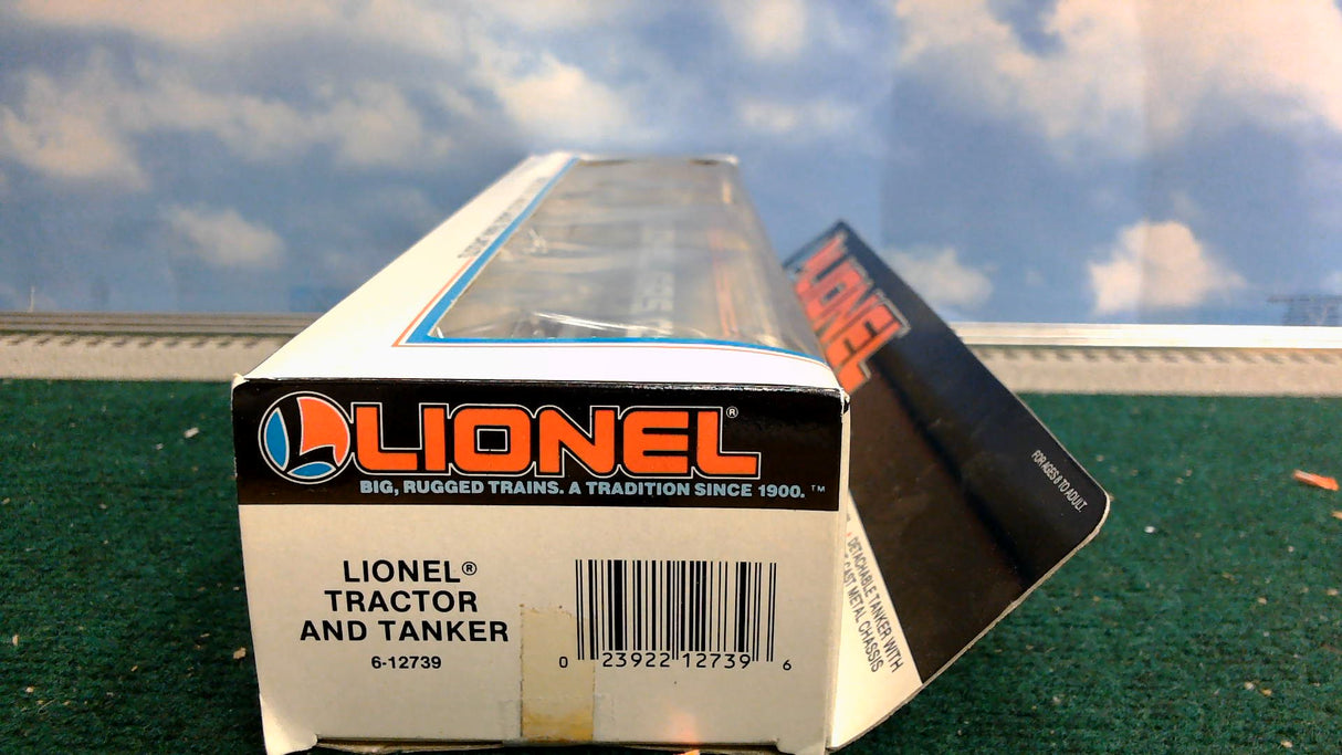 LIONEL 6-12739 TRACTOR AND TANKER