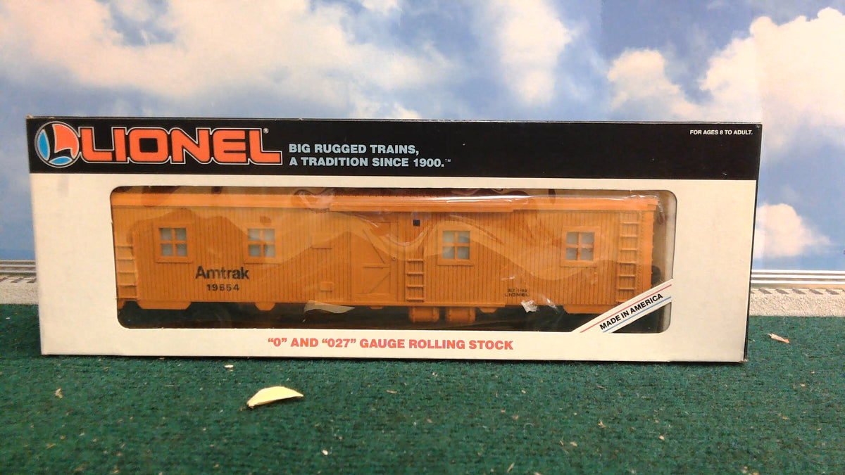 LIONEL 6-19654 AMTRAK BUNK CAR WITH LIGHTED INTERIOR