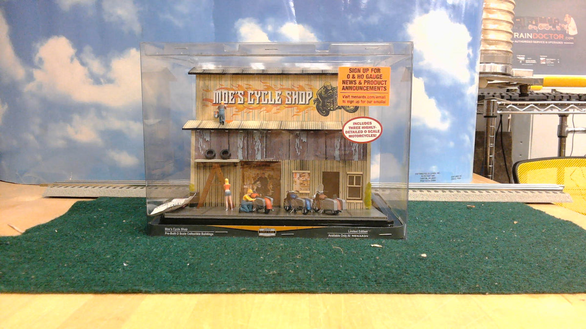 MENARDS 275-9251 MOE'S CYCLE SHOP O-SCALE
