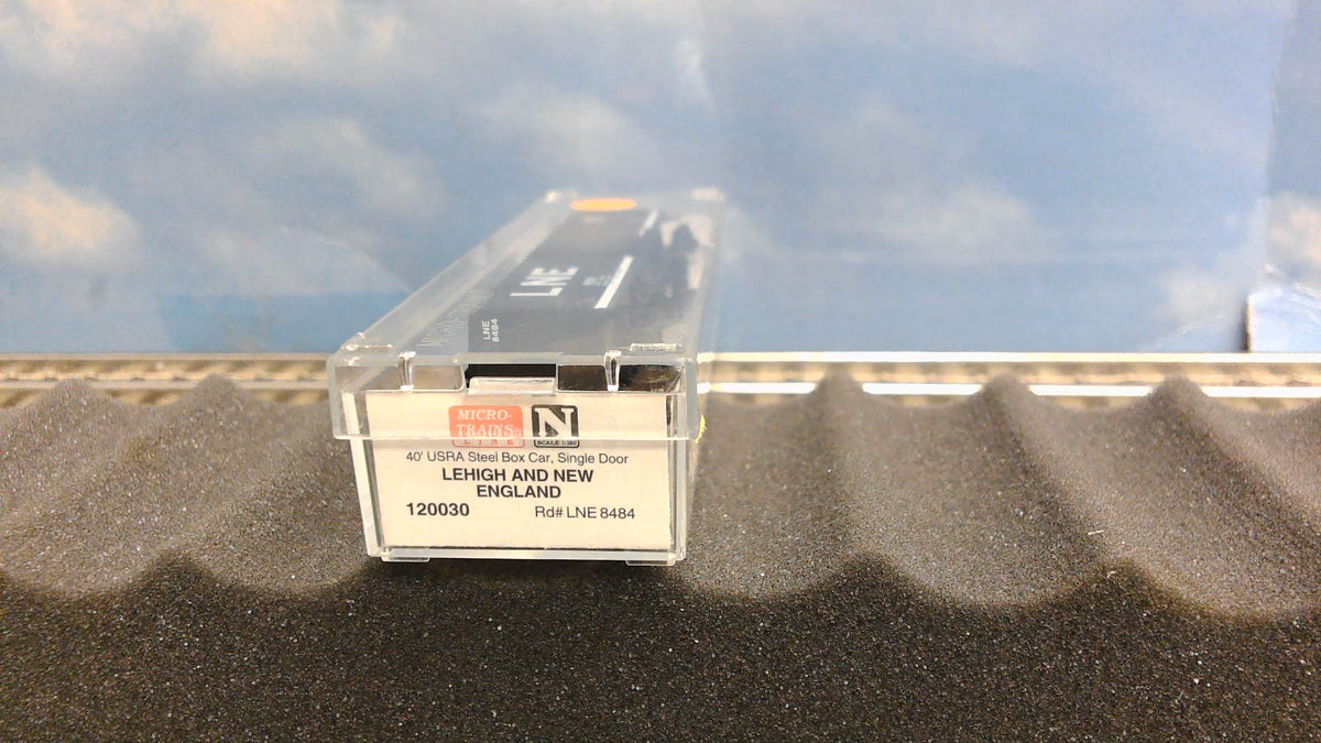 MICRO-TRAINS LNE8484 LEIGH AND NEW ENGLAND USRA STEEL BOX CAR SINGLE DOOR