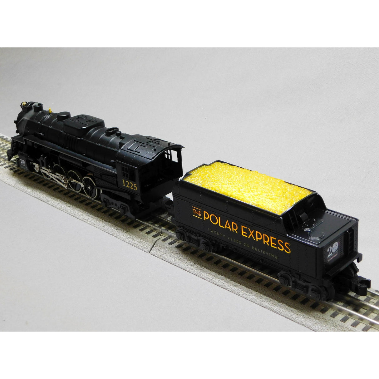Lionel O RTR Polar Express 20th Anniversary LionChief Set