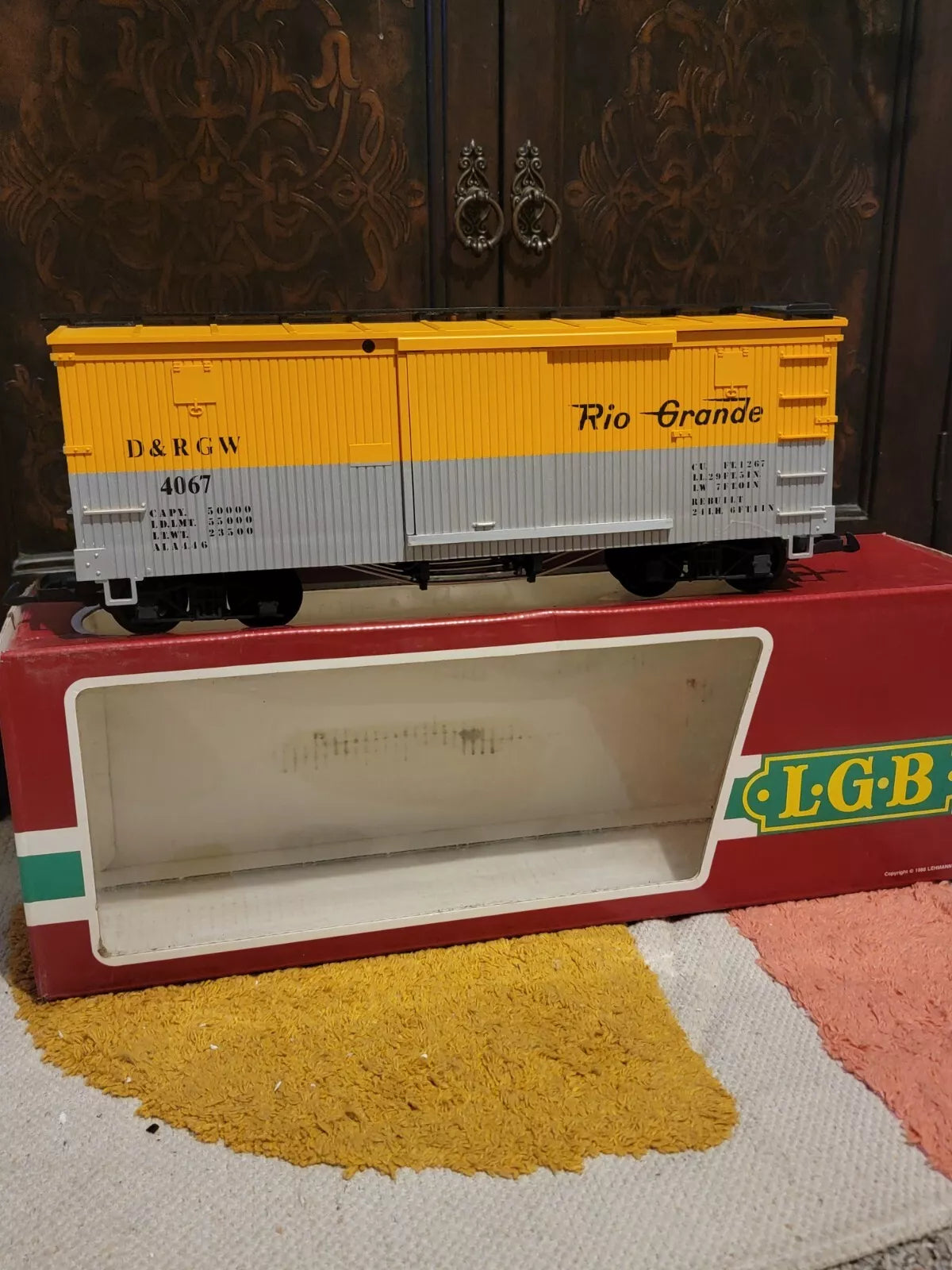 LGB - 4067 D&RGW Boxcar G Scale-Yellow/Gray